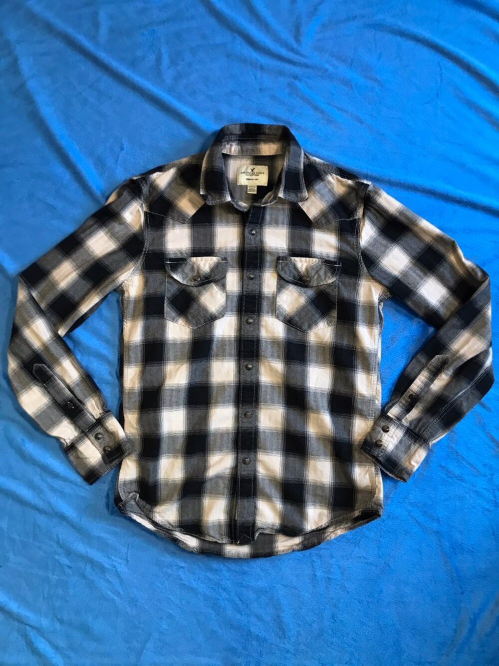 American Eagle Mens Plaid Button-Up Shirt Size Small